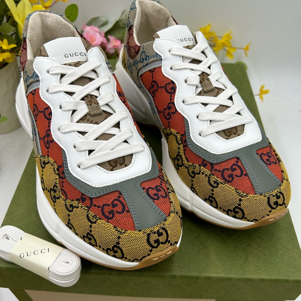 Men’s Gucci Rython GG trainers size 9.5 made in Italy